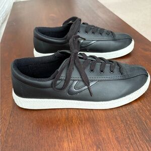 Tretorn Women's Black Sneakers with White Soles